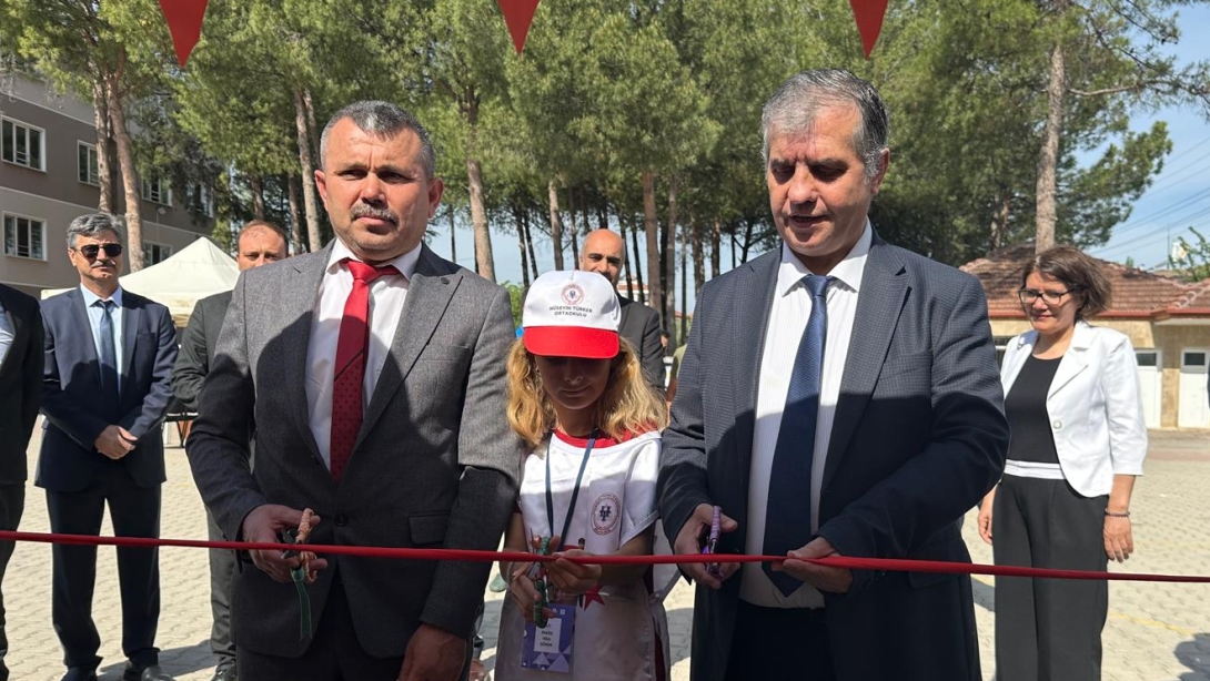 HÜSEYİN TÜRKER ORTAOKULUNDA TÜBİTAK 4006 BİLİM FUARI AÇILIŞI YAPILDI